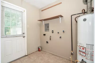 10910 Sagevale Lane, Houston, TX 77089 - Photo 20