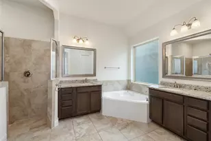 7438 Bethpage Ln, Spring, TX 77389 - Photo 10