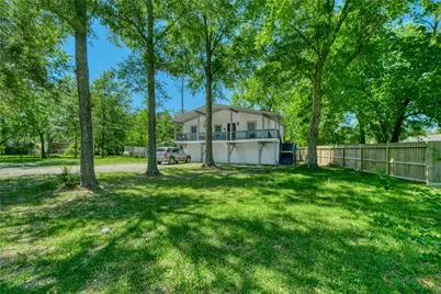 22418 E Shorewood Loop E, Houston, TX 77336 - Photo 4