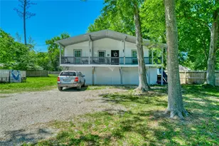 22418 E Shorewood Loop E, Houston, TX 77336 - Photo 4