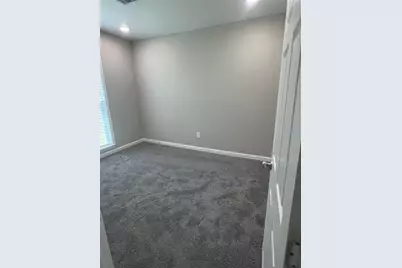 22418 E Shorewood Loop E, Houston, TX 77336 - Photo 12