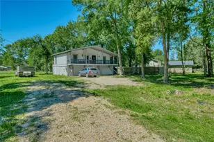 22418 E Shorewood Loop E, Houston, TX 77336 - Photo 6