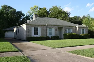 12314 Rincon Dr, Houston, TX 77077 - Photo 2