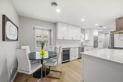 10703 Valley Forge Drive, Houston, TX 77042 - Photo 20