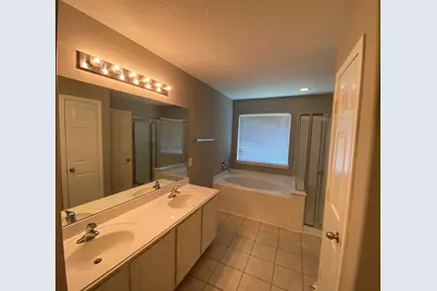17234 Oakwood Chase Drive, Spring, TX 77379 - Photo 12