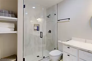 5455 Birdwood Rd, Houston, TX 77096 - Photo 12