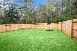 18733 Timber Gln Dr, Conroe, TX 77316 - Photo 2