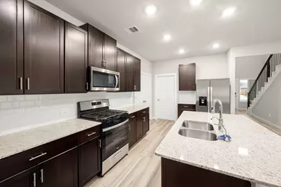18733 Timber Glen Drive, Conroe, TX 77316 - Photo 12