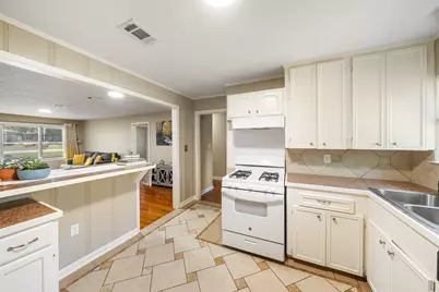 1105 Thomas Avenue, Conroe, TX 77301 - Photo 12