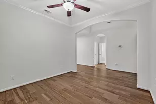 13302 Maywater Crest Ct, Humble, TX 77346 - Photo 6
