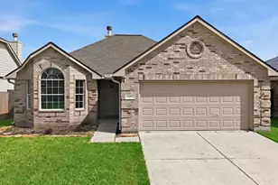 1118 Lasso Ct, Alvin, TX 77511 - Photo 2