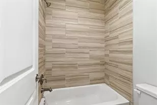 8810 Hollister Pine Ct, Houston, TX 77080 - Photo 28