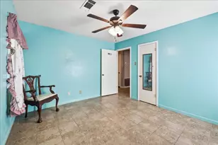 412 S 4th 1/2 St, Nederland, TX 77627 - Photo 20