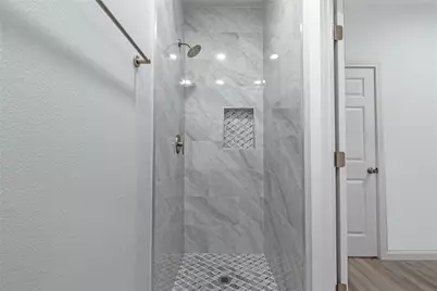 807 Avenue K #G, Galveston, TX 77550 - Photo 6