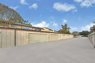 12527 Wellington Park Dr, Houston, TX 77072 - Photo 6