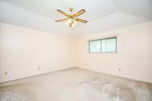 4902 Rainwater Dr, Pasadena, TX 77505 - Photo 10