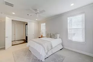 1035 Ashland St, Houston, TX 77008 - Photo 6