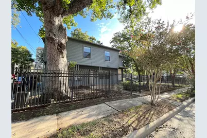 2115 Holman Street #3, Houston, TX 77004 - Photo 1