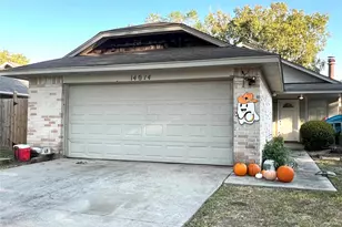 14014 Clear Forest Dr, Sugar Land, TX 77498 - Photo 2