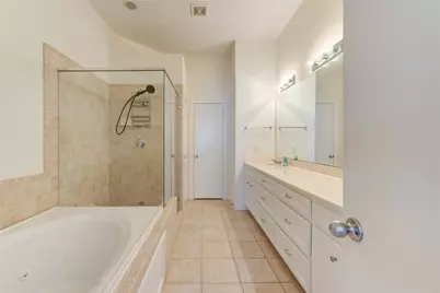 2710 Hullsmith Drive #402, Houston, TX 77063 - Photo 32