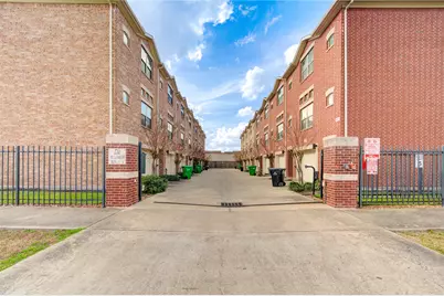 2710 Hullsmith Drive #402, Houston, TX 77063 - Photo 38