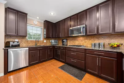 5703 Green Springs Drive, Houston, TX 77066 - Photo 12