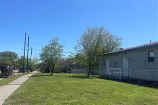 5601 Avenue L, Galveston, TX 77551 - Photo 1