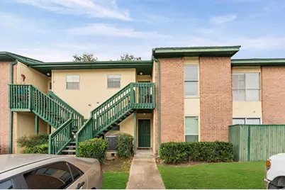 1516 Bay Area Boulevard #B8, Houston, TX 77058 - Photo 2