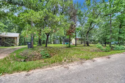 421 Columbia River Road, Conroe, TX 77316 - Photo 2