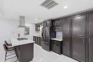 7027 Kingsway Dr, Houston, TX 77087 - Photo 4