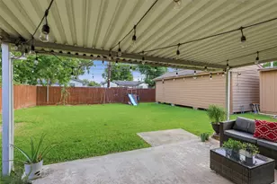 7027 Kingsway Dr, Houston, TX 77087 - Photo 14