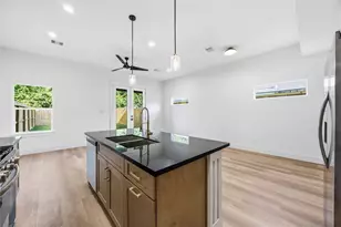 5601 Nielan St, Houston, TX 77028 - Photo 8