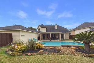 1504 Hickory Bend Ct, Pearland, TX 77581 - Photo 2