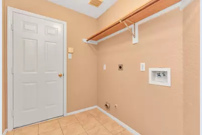 8506 Chancellorsville Lane, Houston, TX 77083 - Photo 32
