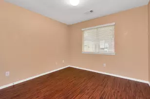 8506 Chancellorsville Ln, Houston, TX 77083 - Photo 36