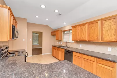 8506 Chancellorsville Lane, Houston, TX 77083 - Photo 18