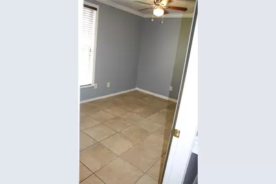 330 Dorchester Street, Houston, TX 77022 - Photo 18