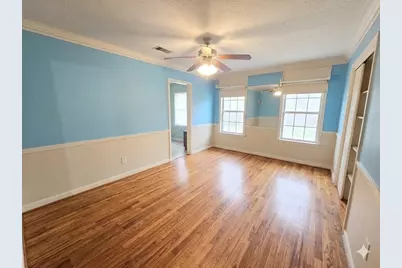 330 Dorchester Street, Houston, TX 77022 - Photo 4