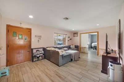 8901 Woodlyn Road, Houston, TX 77078 - Photo 6