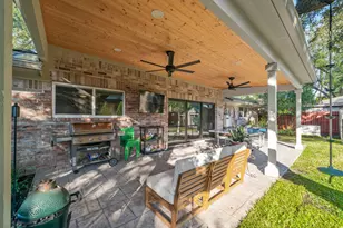 14135 Kimberley Ln, Houston, TX 77079 - Photo 12