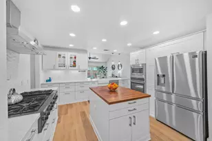 14135 Kimberley Ln, Houston, TX 77079 - Photo 2