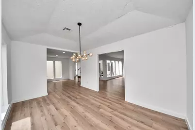 2302 Quail Valley East Drive, Missouri City, TX 77459 - Photo 16