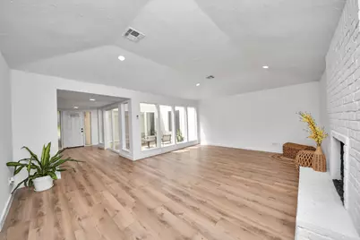 2302 Quail Valley East Drive, Missouri City, TX 77459 - Photo 14
