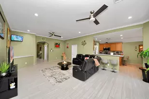 9645 Ashville Dr, Houston, TX 77051 - Photo 12