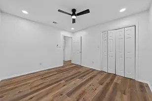 310 Nasturtium St, Lake Jackson, TX 77566 - Photo 16