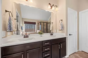 2703 Kingston Manor Ln, Houston, TX 77089 - Photo 14