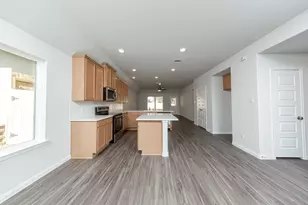 213 Lake Estates Dr, Montgomery, TX 77356 - Photo 6