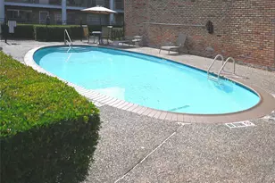 2101 Fountain View Dr, Houston, TX 77057 - Photo 16