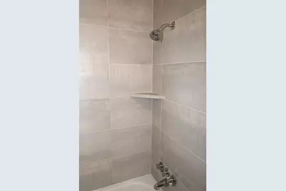 2101 Fountain View Drive #38C, Houston, TX 77057 - Photo 14