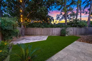 407 Barkers Landing Ct, Houston, TX 77079 - Photo 30
